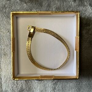FREE WITH 3 🎁 | Gold Bracelet